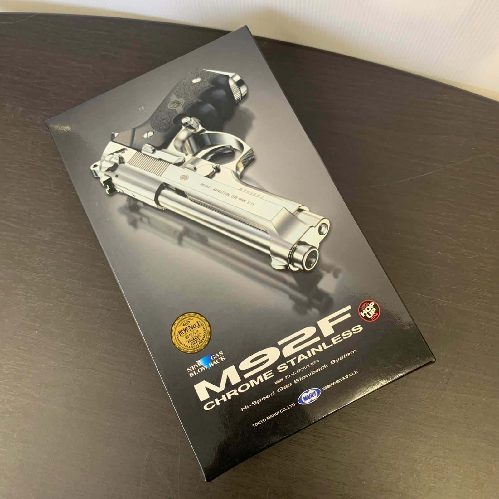 ベレッタM92F クロームステンレスモデル　ガスブローバック　ハンドガン