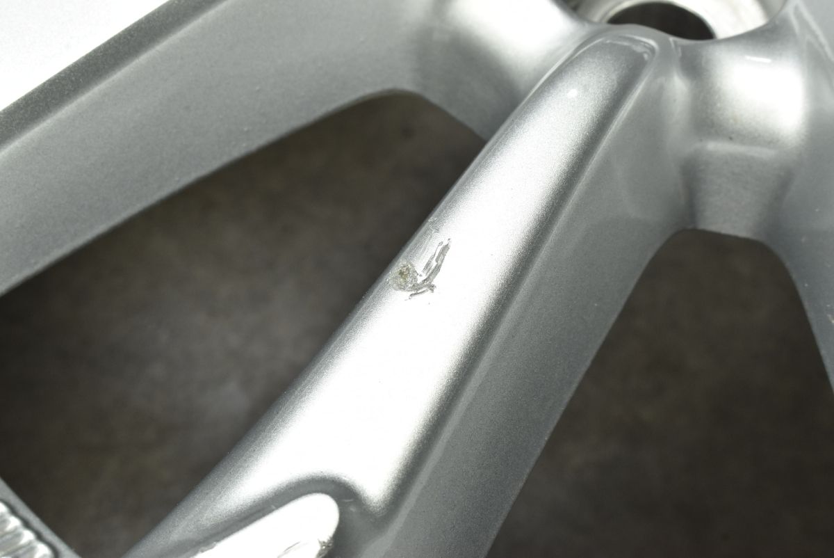 スタッドレスタイヤ 205　65　R16　バリ溝 　アルファード15系に2シーズン使用　製造2016年　倉庫保管 バリ溝VIOLENTO 16in 6.5J+40 PCD114.3 ナンカン 205⁄65R16 ア