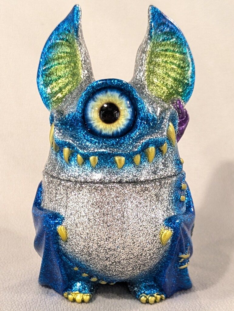 【新品未開封】アイバットビースト カゲマルデザイン デザフェス57 蛍光レッド UNDEAD TOYS KAGEMARU DESIGNS アイバットビースト ギガラメ成型