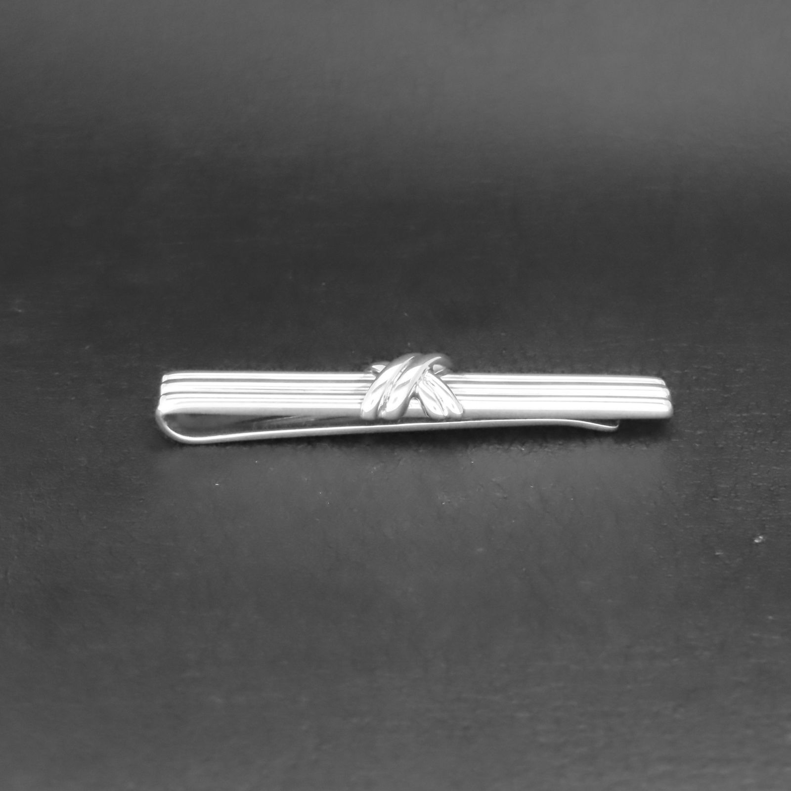 美品 ティファニー シグネチャー クロス シルバー ネクタイピン J247017 新品同様 美品 TIFFANY&Co. ティファニー ネクタイピン タイピン