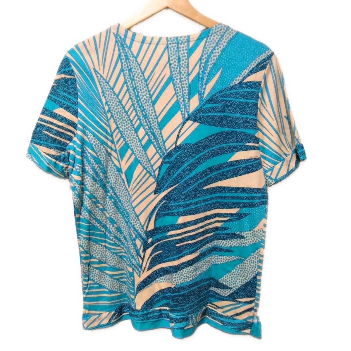 レオナール　LEONARD 半袖Tシャツ　水色 LEONARD - LEONARD(レオナール) 半袖Tシャツ サイズL レディース