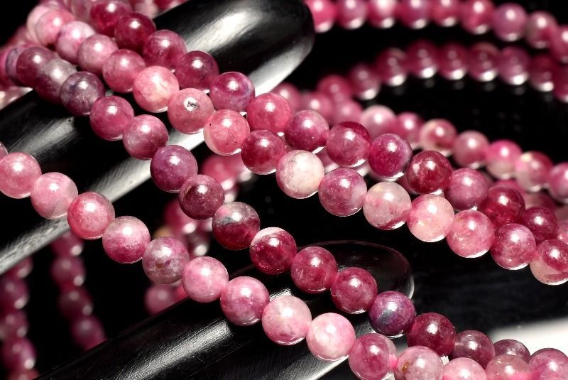 希少カラー レッドトルマリン(ルベライト) 3.5mm 3連タイプ