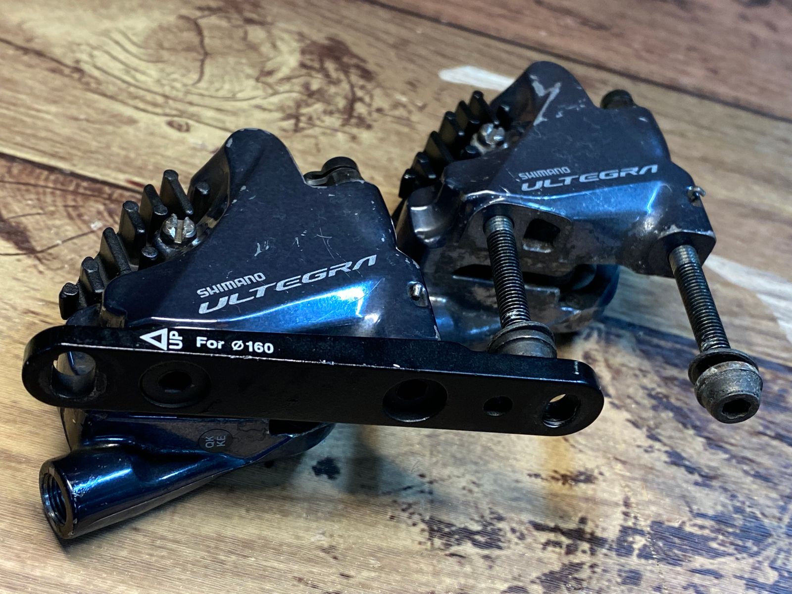 HD058 シマノ SHIMANO ULTEGRA BR-R8070 油圧 ブレーキキャリパー ※傷