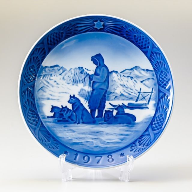 クリスマスプレート 1978年 新品 ロイヤルコペンハーゲン イヤープレート 皿立て付き クリスマス
