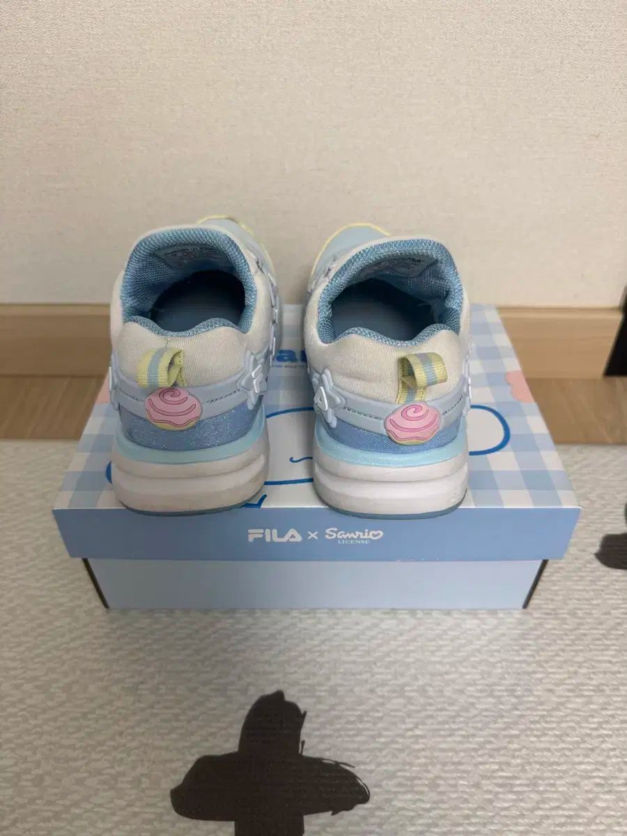 フィラ