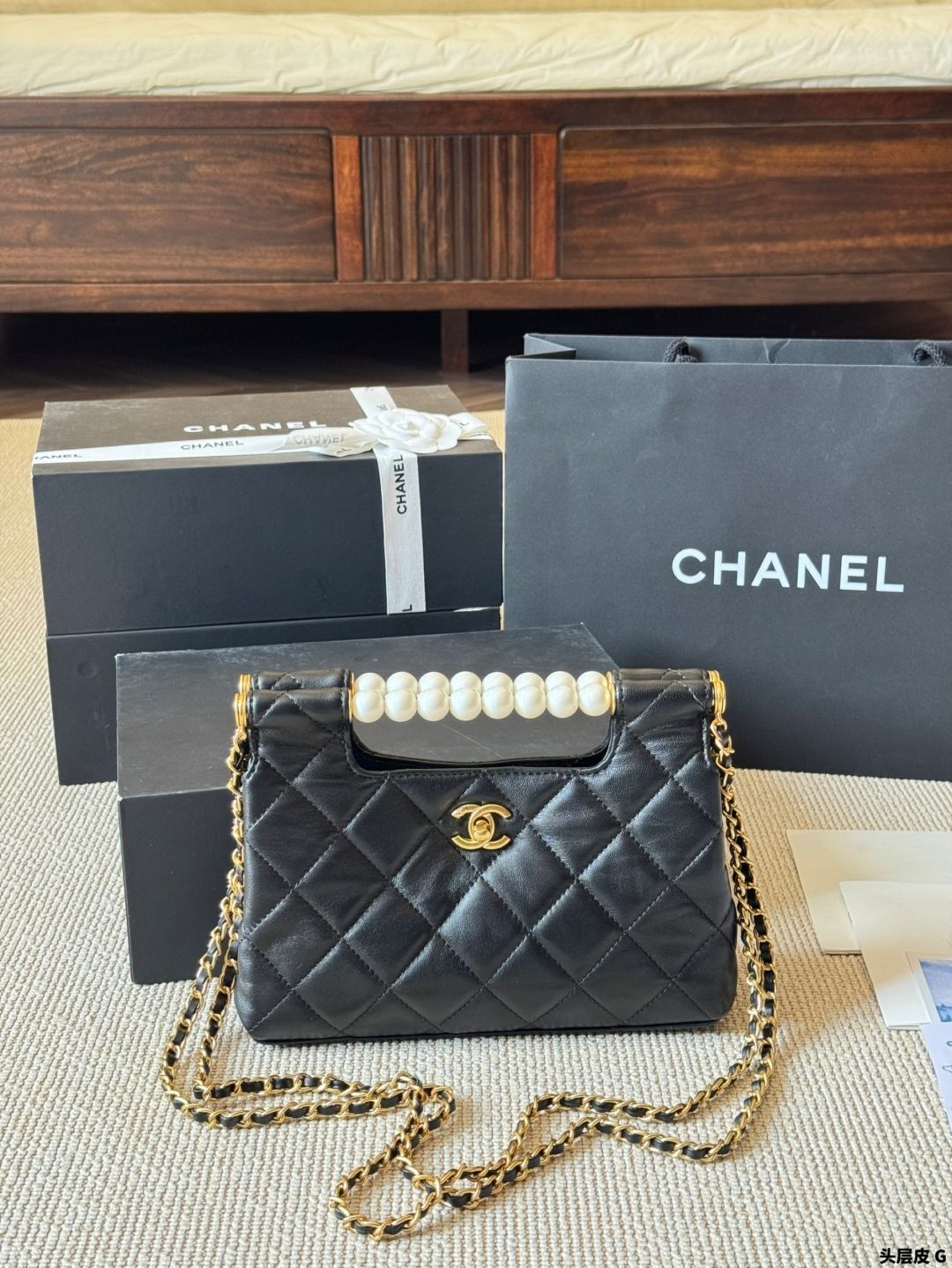 【パールデザインでゴージャス感♡】CHANEL クラッチバッグ ファッショニスタ愛用！ミニマルなサイズ感のラグジュアリーな