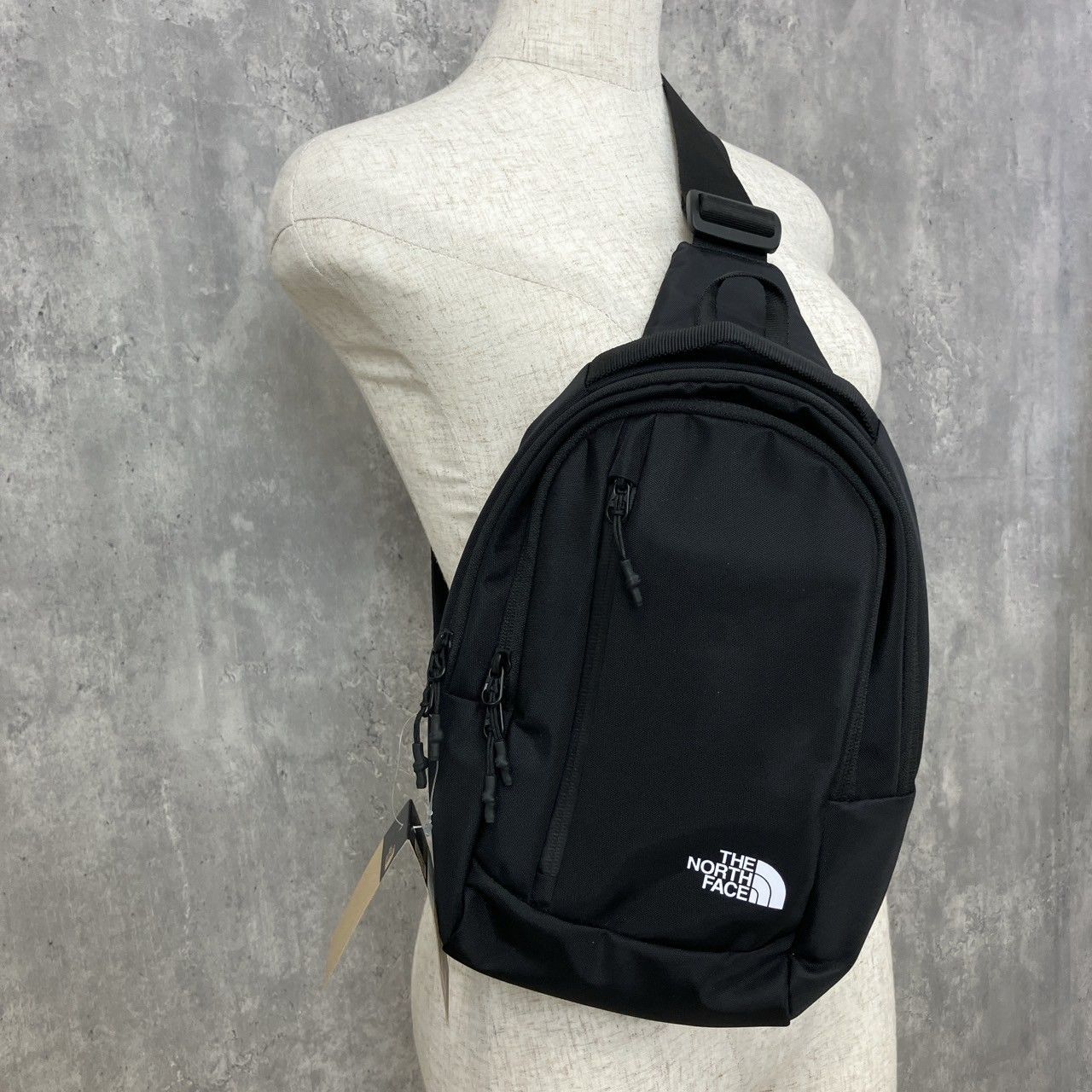 新品 タグ付き 韓国モデル ザ ノースフェイス THE NORTH FACE ななめ掛け SPORTS ONE WAY ブラック メンズ レディース  韓国モデル NN2PQ09A 24年春夏