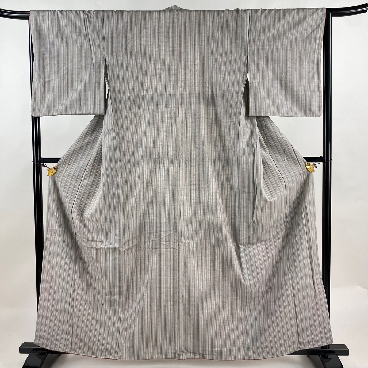 大島紬 身丈155.5cm 追いかける 裄丈62.5cm 正絹 美品 名品 【中古】 