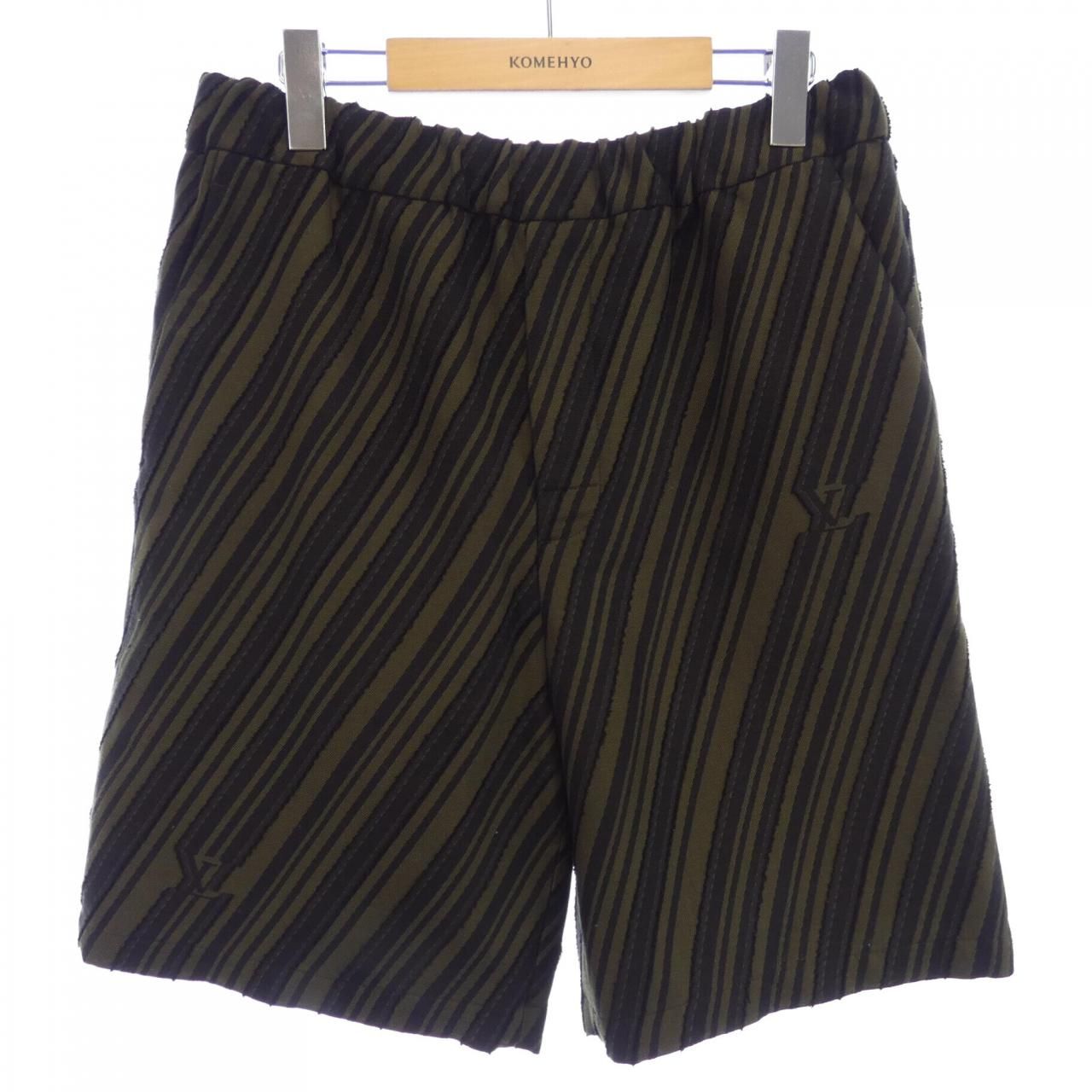 ルイヴィトン LOUIS VUITTON ショートパンツ - メルカリ