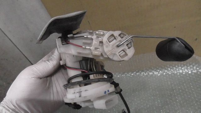 ジョグ FI AY01-1049xxx の 燃料ポンプ 1759972060 MANTTHAN_COM