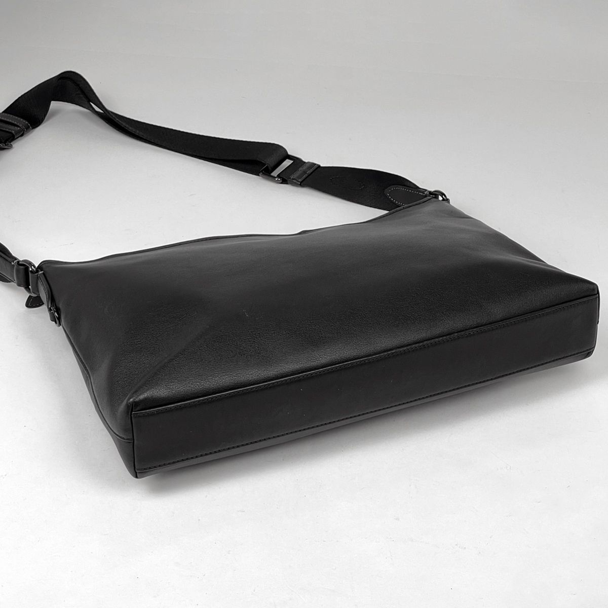 COACH コーチ ロゴ メッセンジャーバッグ ショルダーバッグ デニム メンズ COACH コーチ ロゴ メッセンジャーバッグ ショルダーバッグ