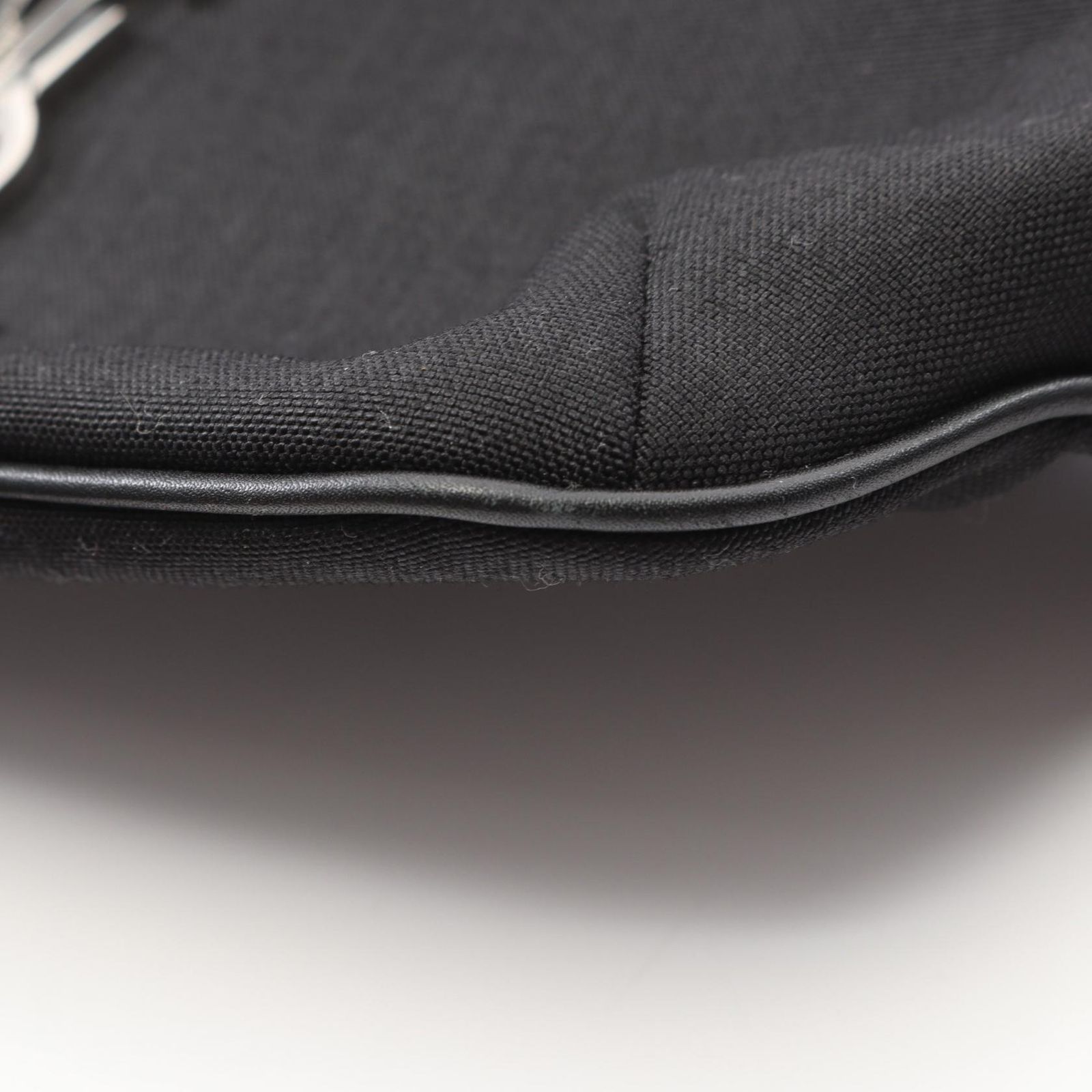 ウエストバッグ