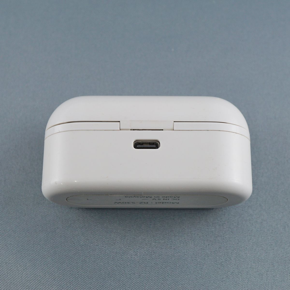 Panasonic ワイヤレスイヤホン グレー 充電ケース Panasonic RZ-S30W 充電ケースのみ USED品 パナソニック 充電器