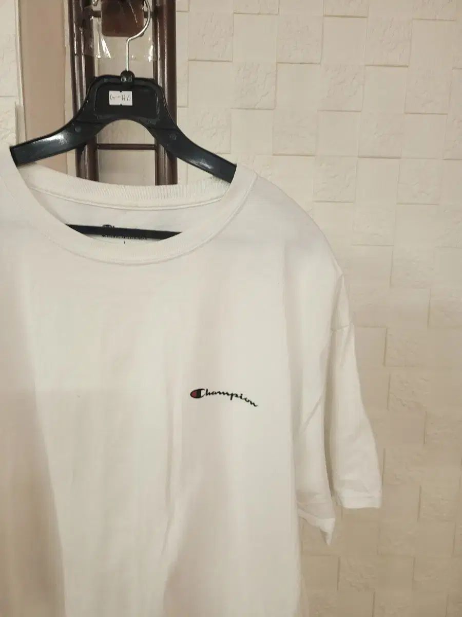【雷市場（ポンジャン）商品韓国直送】Champion(チャンピオン) 半袖Tシャツ 白 100