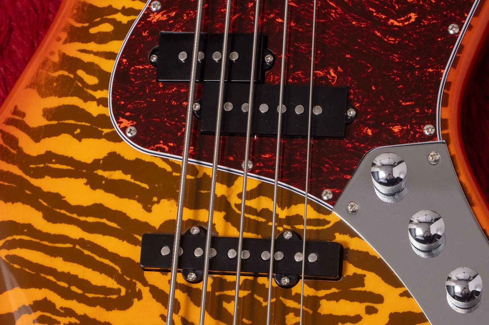 used】woofy basses / Poodle 5 Honey Sunburst 3.875kg【GIB