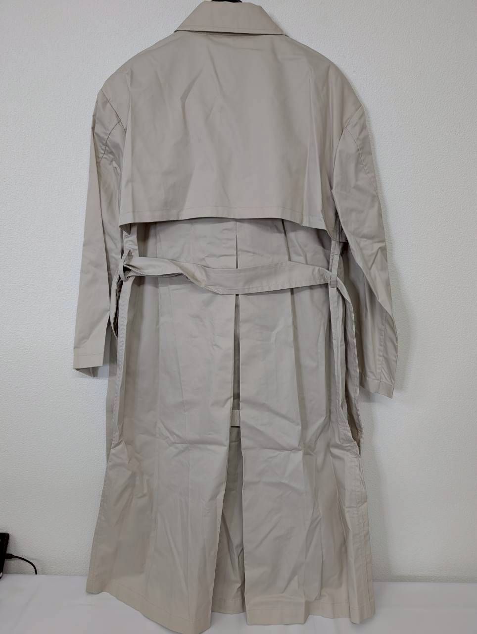Inpaichthys Kerri　トレンチコート Inpatchthys kerri トレンチコート ベージュ Sサイズ Mサイズ