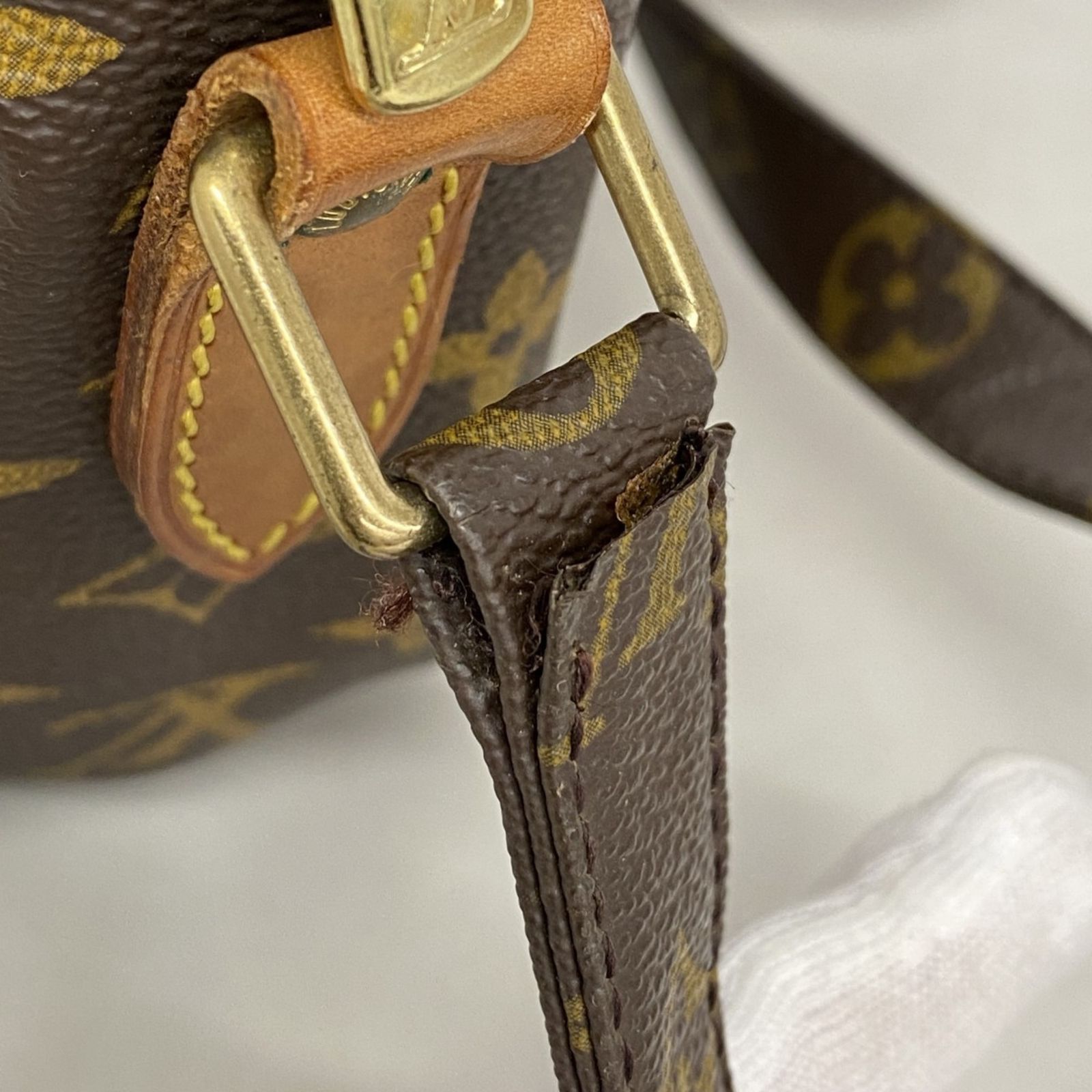 ヴィトン ショルダーバッグ