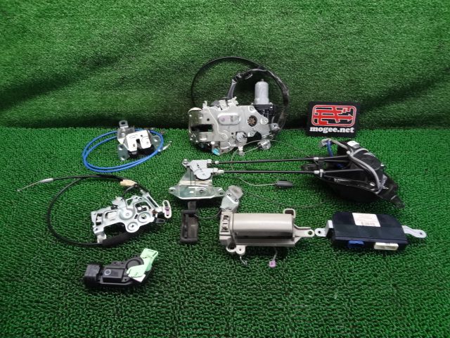 トヨタ 純正 LED コンピューター ヘッドライト ムーヴ ハイエース