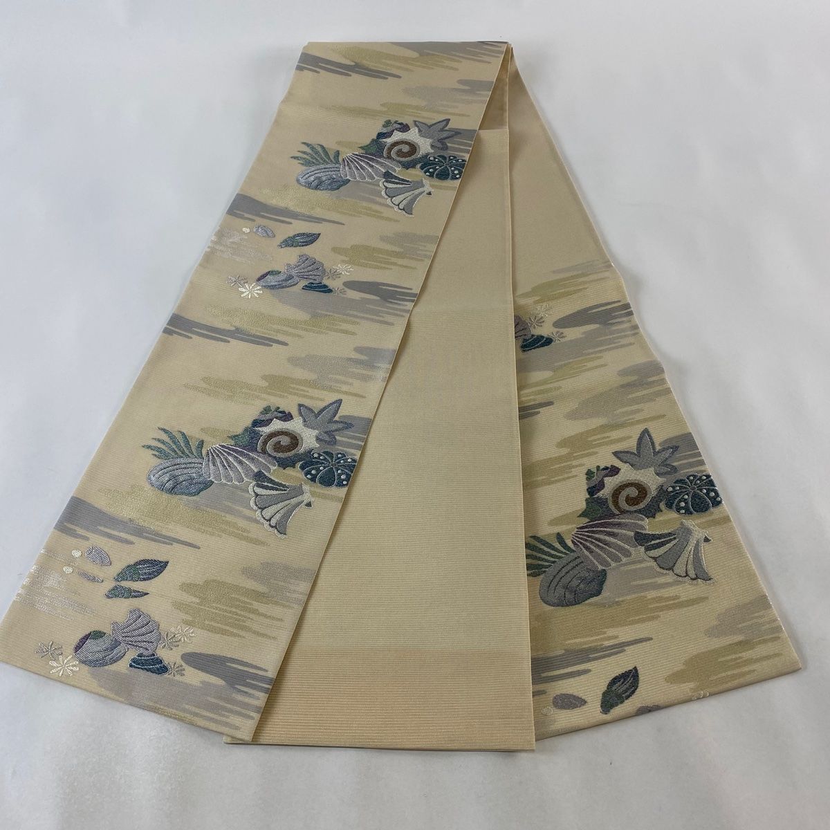 袋帯 美品 逸品 夏帯 絽 貝殻 霞 金銀糸 刺繍 ベージュ 六通