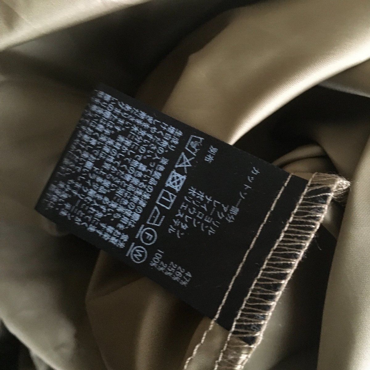 極美品 インゲボルグ(INGEBORG) フリル使いフーディワンピース 定価49,500