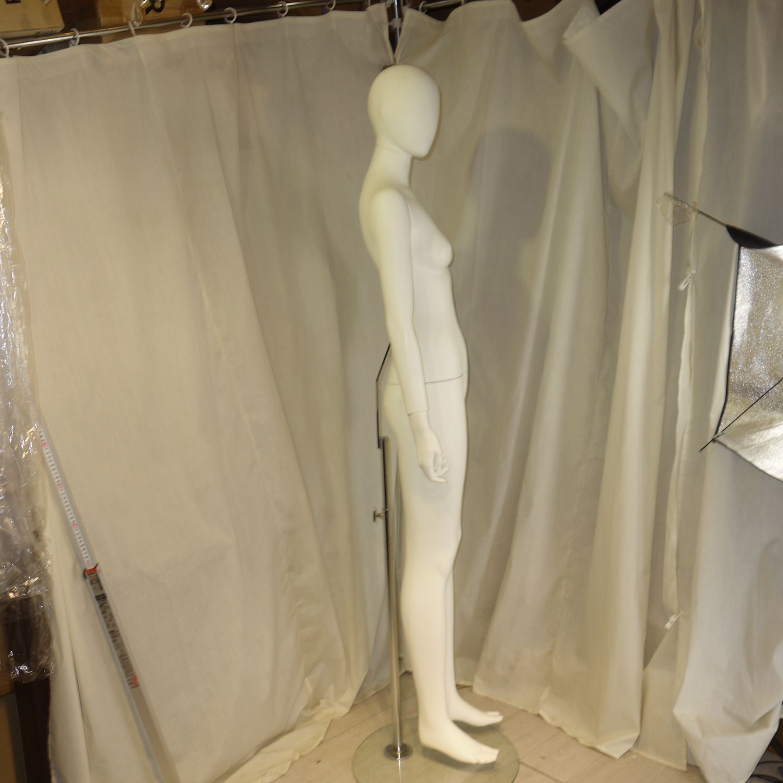 TOMANE レディースマネキン 全身マネキン ヘッドつき アパレル 什器 リアルマネキン ホワイト 店舗 トーマネ 9号 M222