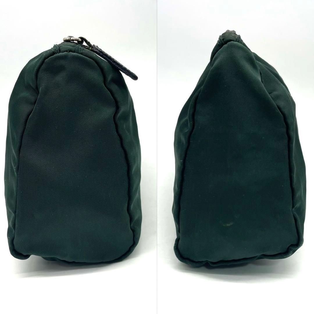 PRADA プラダ ポーチ 緑 グリーン 三角ロゴ ナイロン PRADA プラダ ポーチ 化粧ポーチ 小物入れ グリーン 緑色