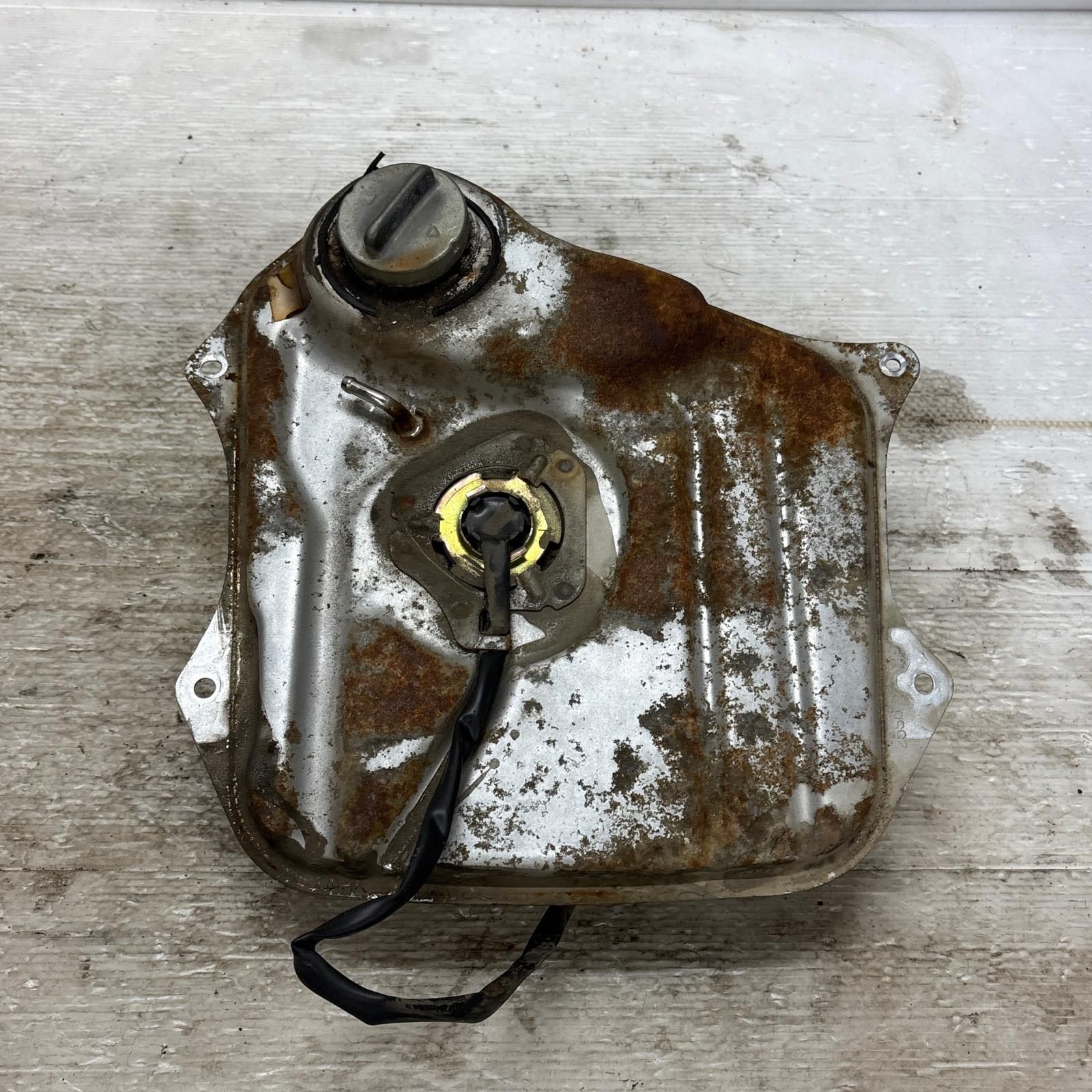 さ HONDA ディオチェスタ AF34 ガソリンタンク ホンダ 工場 HONDA ディオ