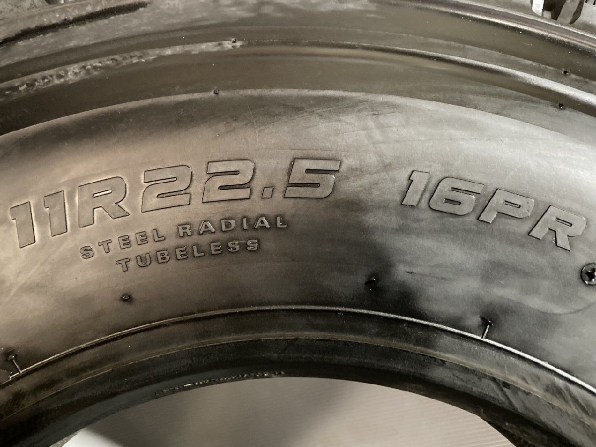 札幌発 引取OK ほぼ未走行 DUNLOP SP002 11R22.5 16PR 22.5インチ トラックタイヤ 2本 21年 地山 大型トラック  ダンプ　(JRC003)