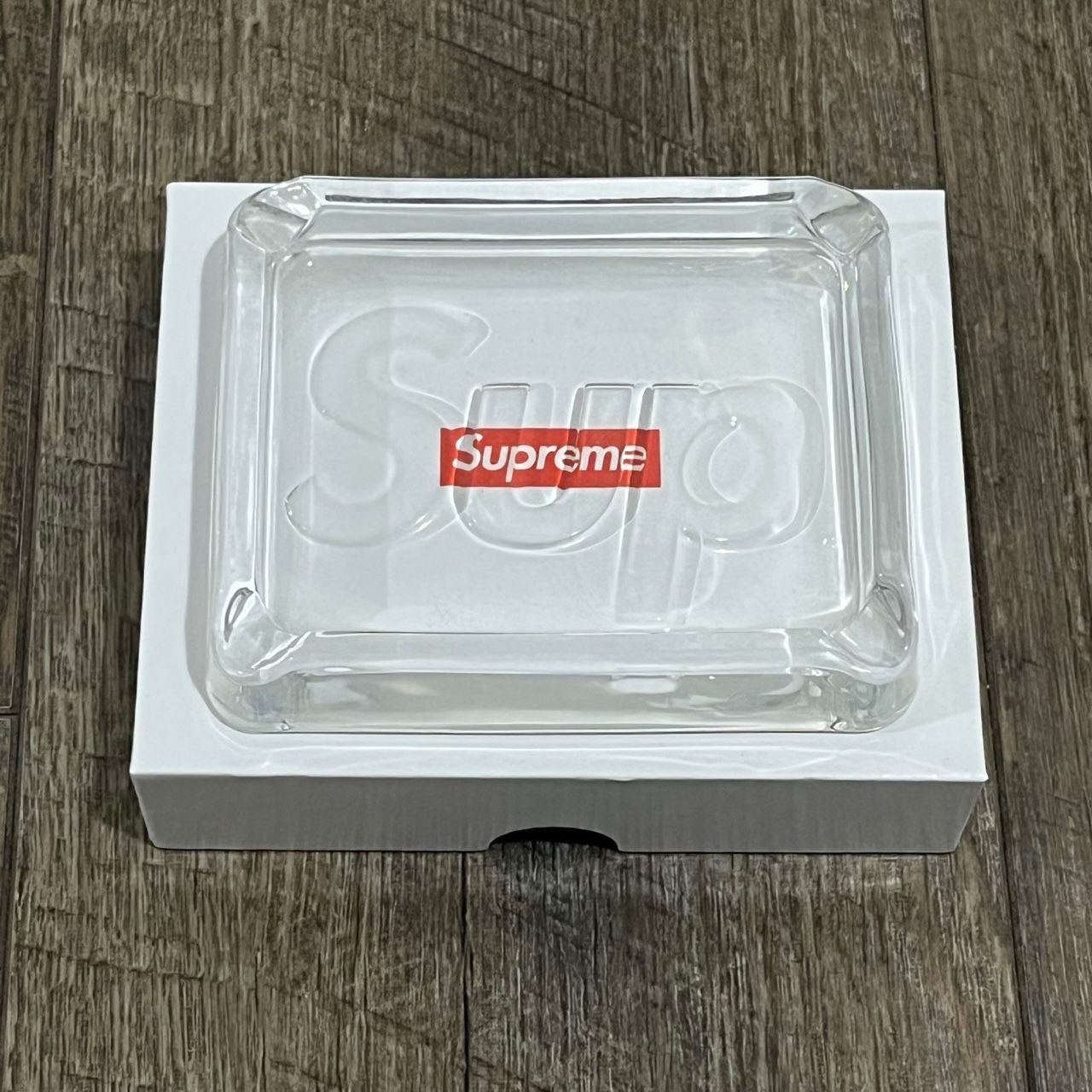 ビッグ割引 supreme 灰皿 supreme 生活家電