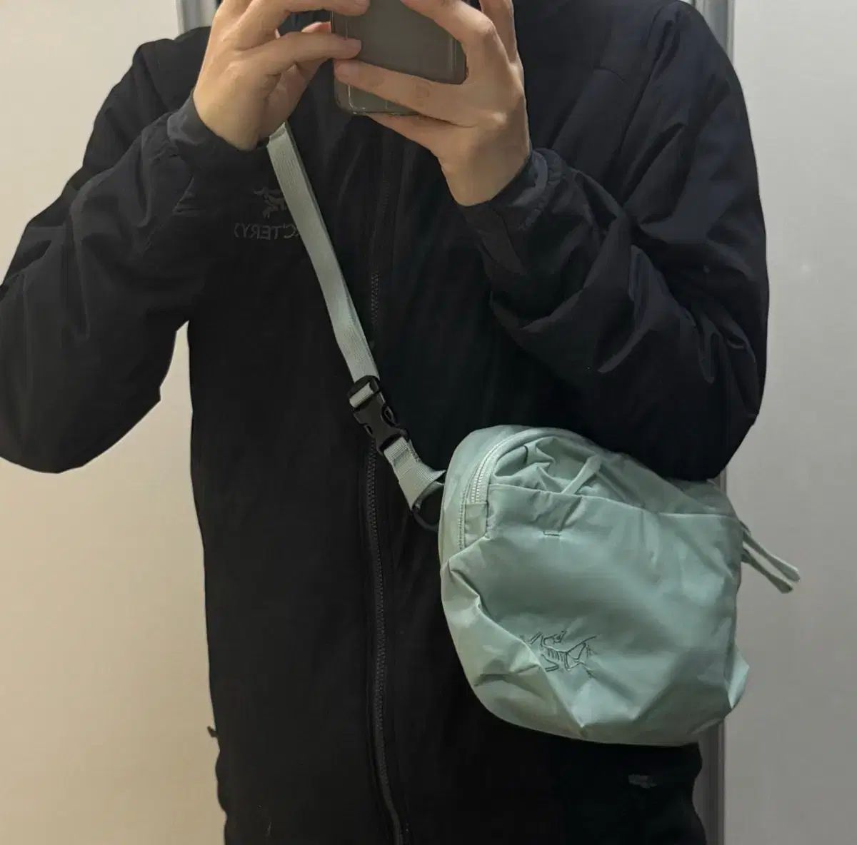 ストーングリーン ほぼ