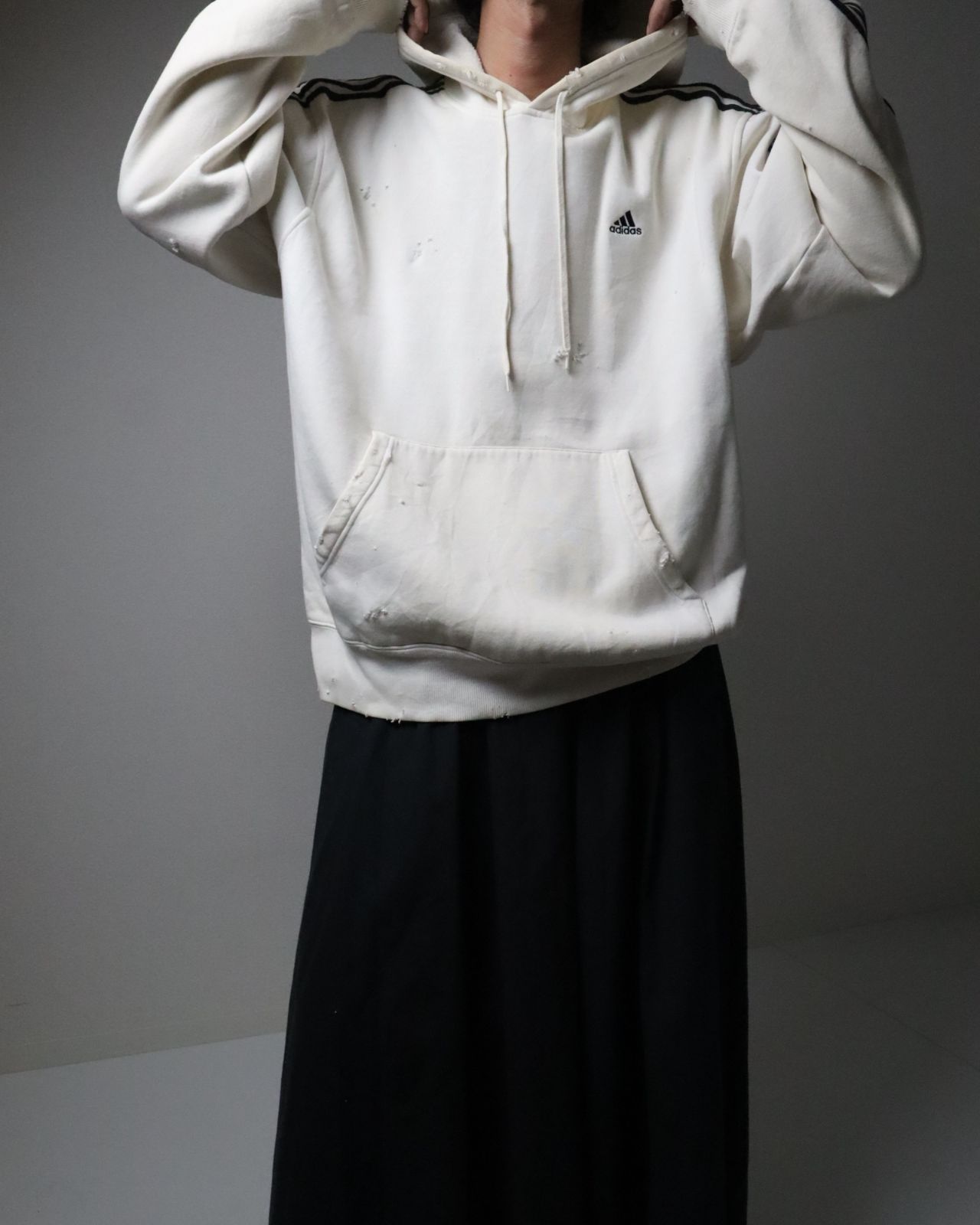 adidas "襤褸 boro" ragged triple line design hoodie white アディダス ダメージ ボロ トリプルライン デザイン 刺繡ロゴ フーディ フーデッド パーカ 白 L