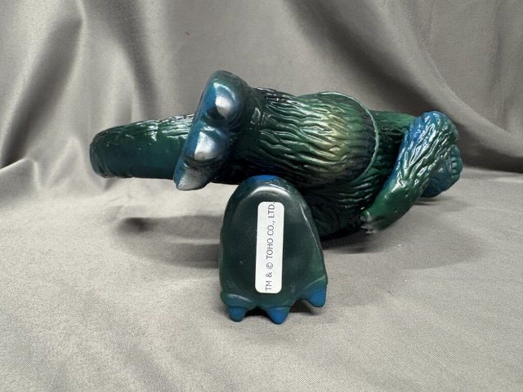 MEDICOM TOY - メディコムトイ GODZILLA VINYL WARS ベアモデル シェーゴジラ 楽天市場】ベアモデル シェーゴジラ【2015年3月下旬発送予定