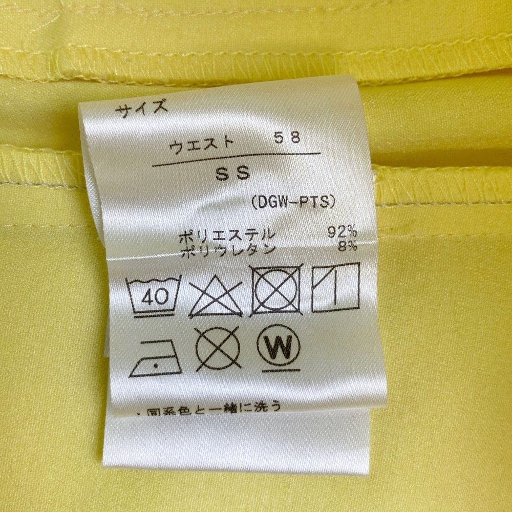 モデル プリーツスカート