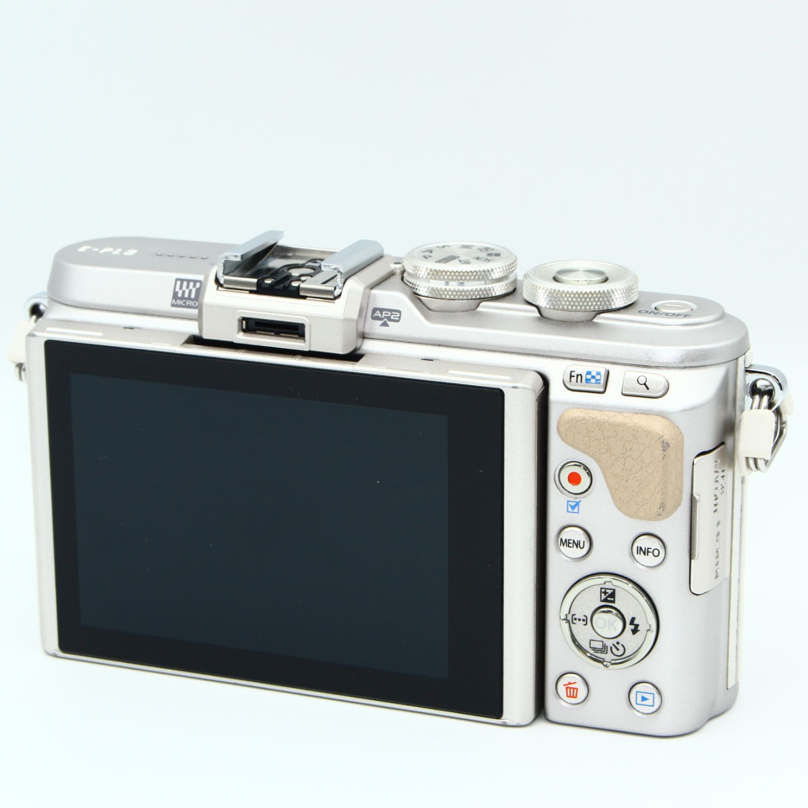OLYMPUS ミラーレス一眼 E-PL8 ボディー ホワイト 【公式通販】
