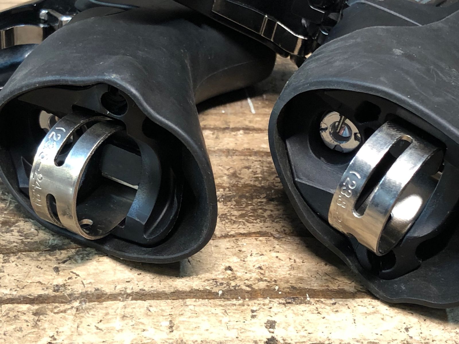 Tiagra4700 セット　stiジャンク 並品】Shimano Tiagra ST 4700 Shakes 左右セット STIレバー