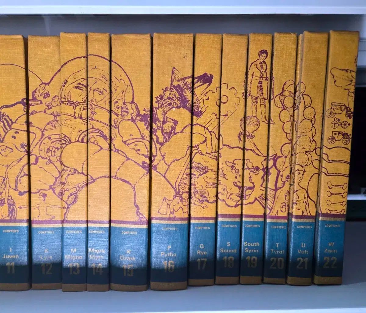 コンプトン百科事典 全集 1-22巻