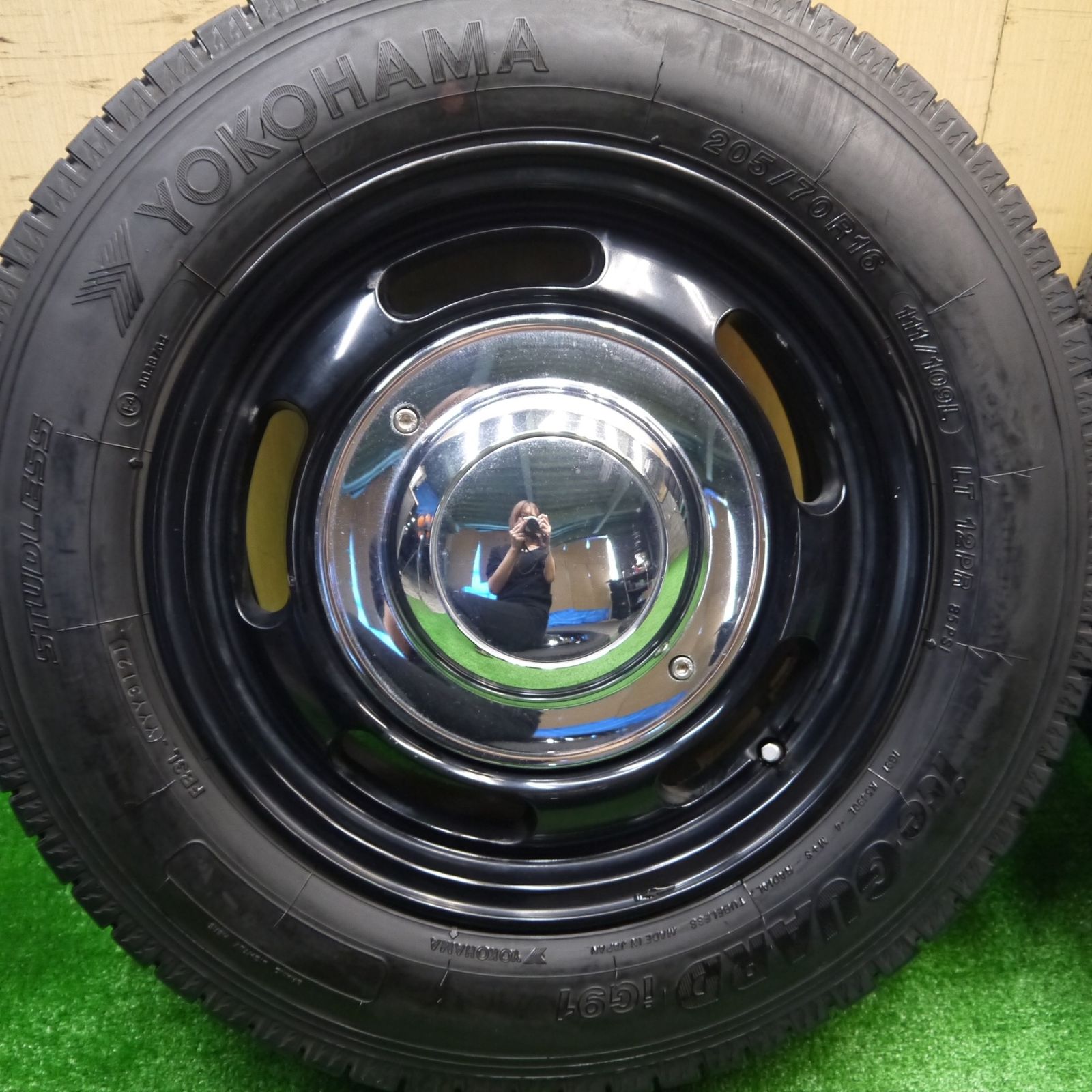 バリ溝 21年 キレイ 9.5分 ハイエース 等 205|70R16 111|109L スタッドレス ヨコハマ アイスガード iG91 flexdream カバー フレックスドリーム PCD139.7|6H 5101705Hス