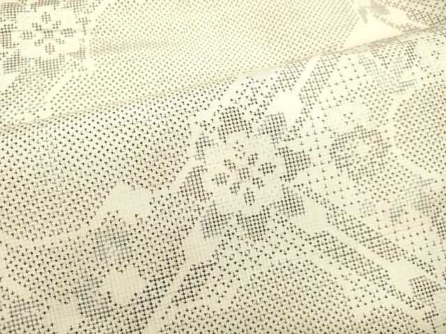 平和屋着物○本場大島紬 白大島 9マルキ 雲取り天井花文 正絹 逸品  