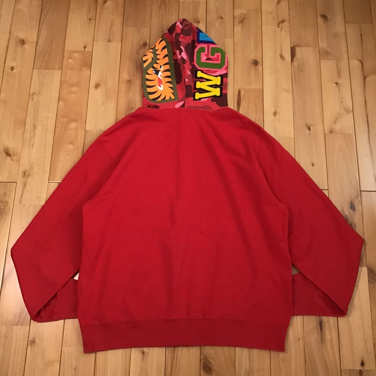 エイプシャークパーカー赤 袋付き Red camo シャーク パーカー Mサイズ shark full zip hoodie a