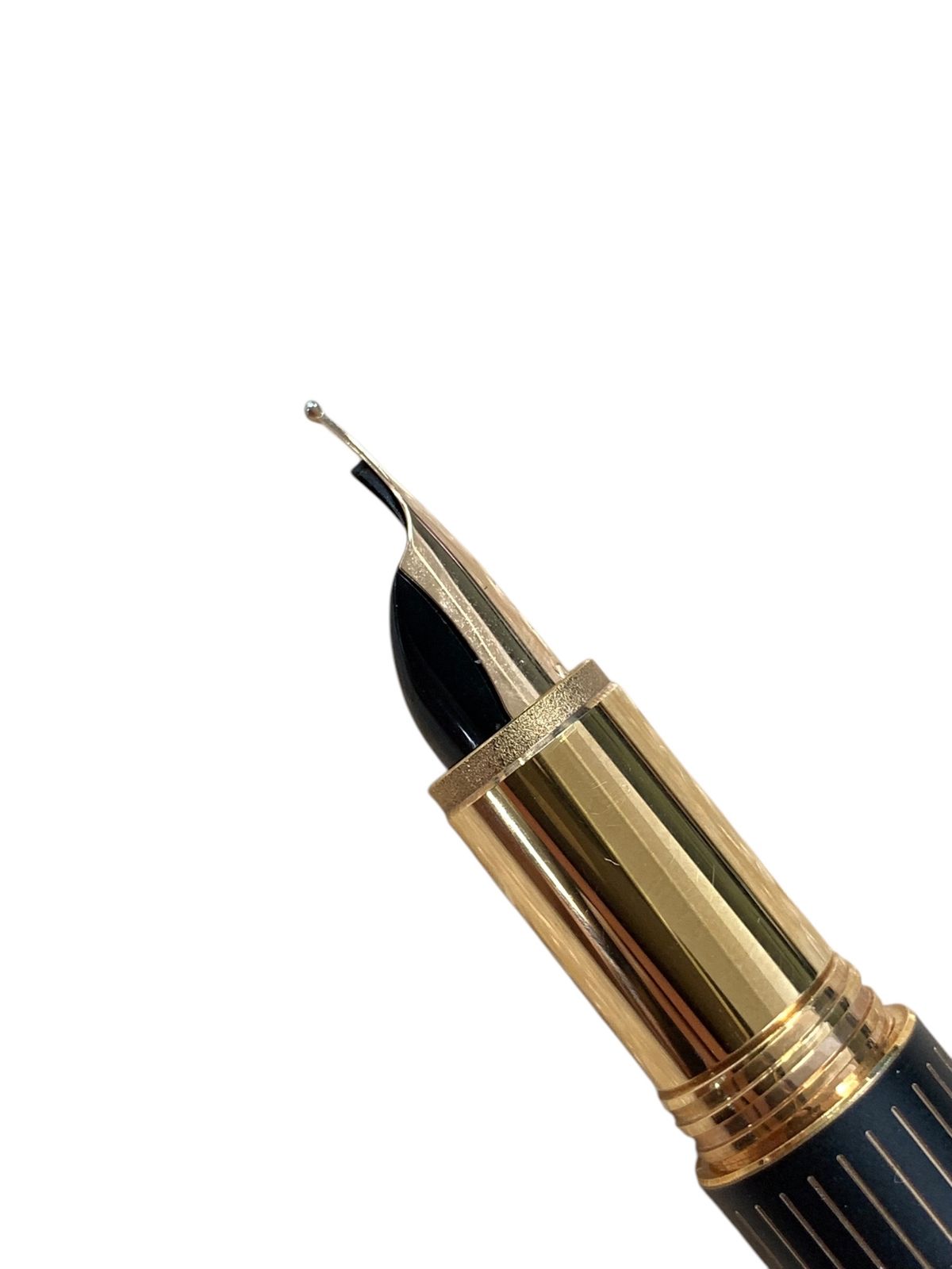 AU585 ITZS57BRPQ4W