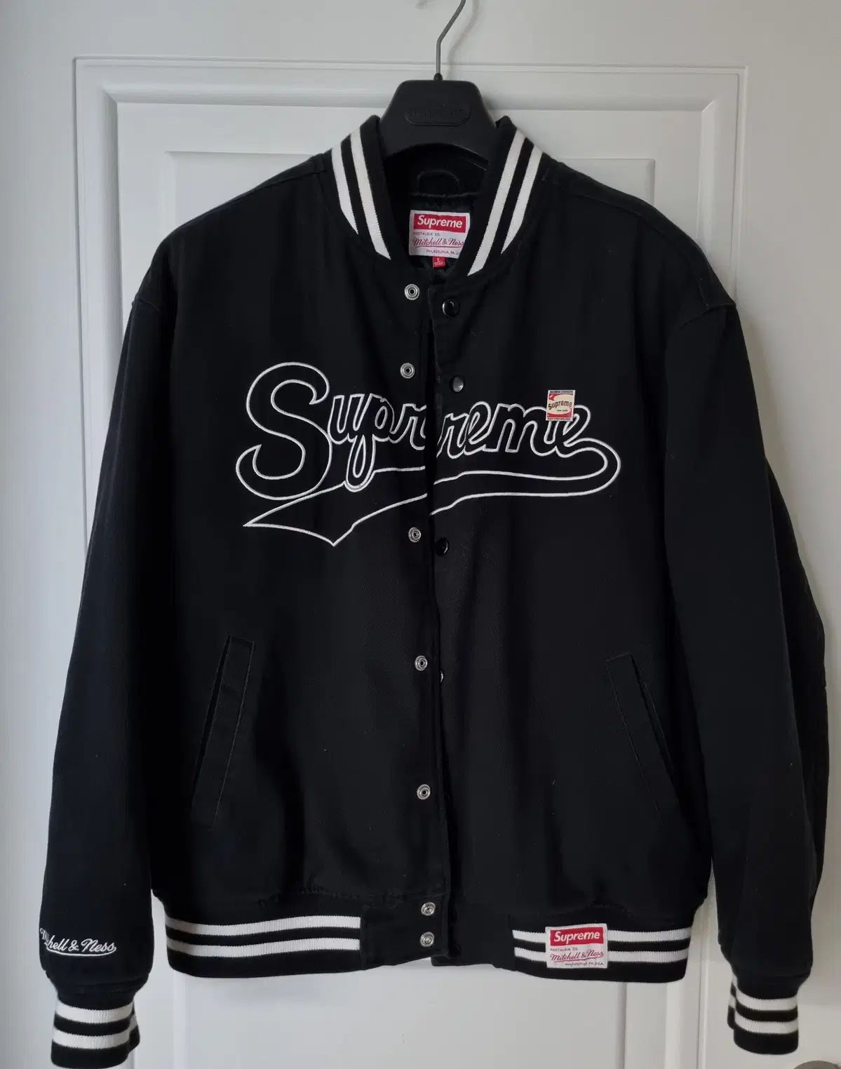 Supreme(シュプリーム) ミッチェル x ネス ドウボーイ バー