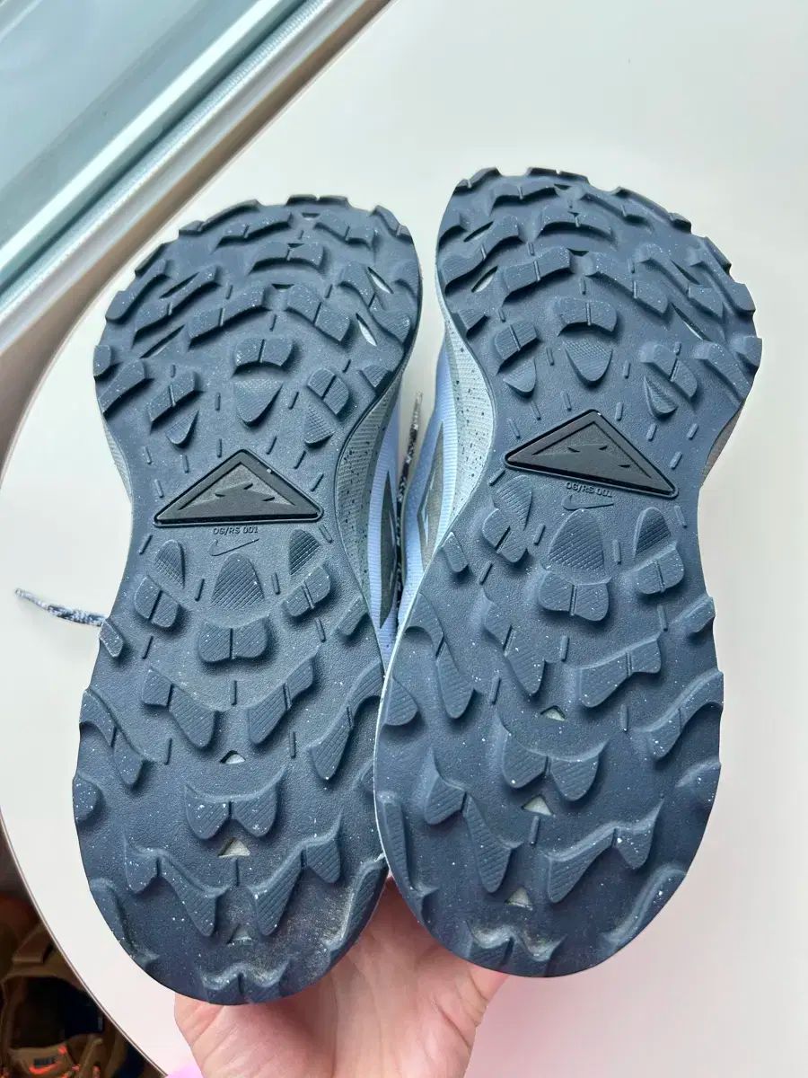 NIKE ナイキ トレイル 3 ゴーストグレー 270mm OLIVEOS_COM_TR