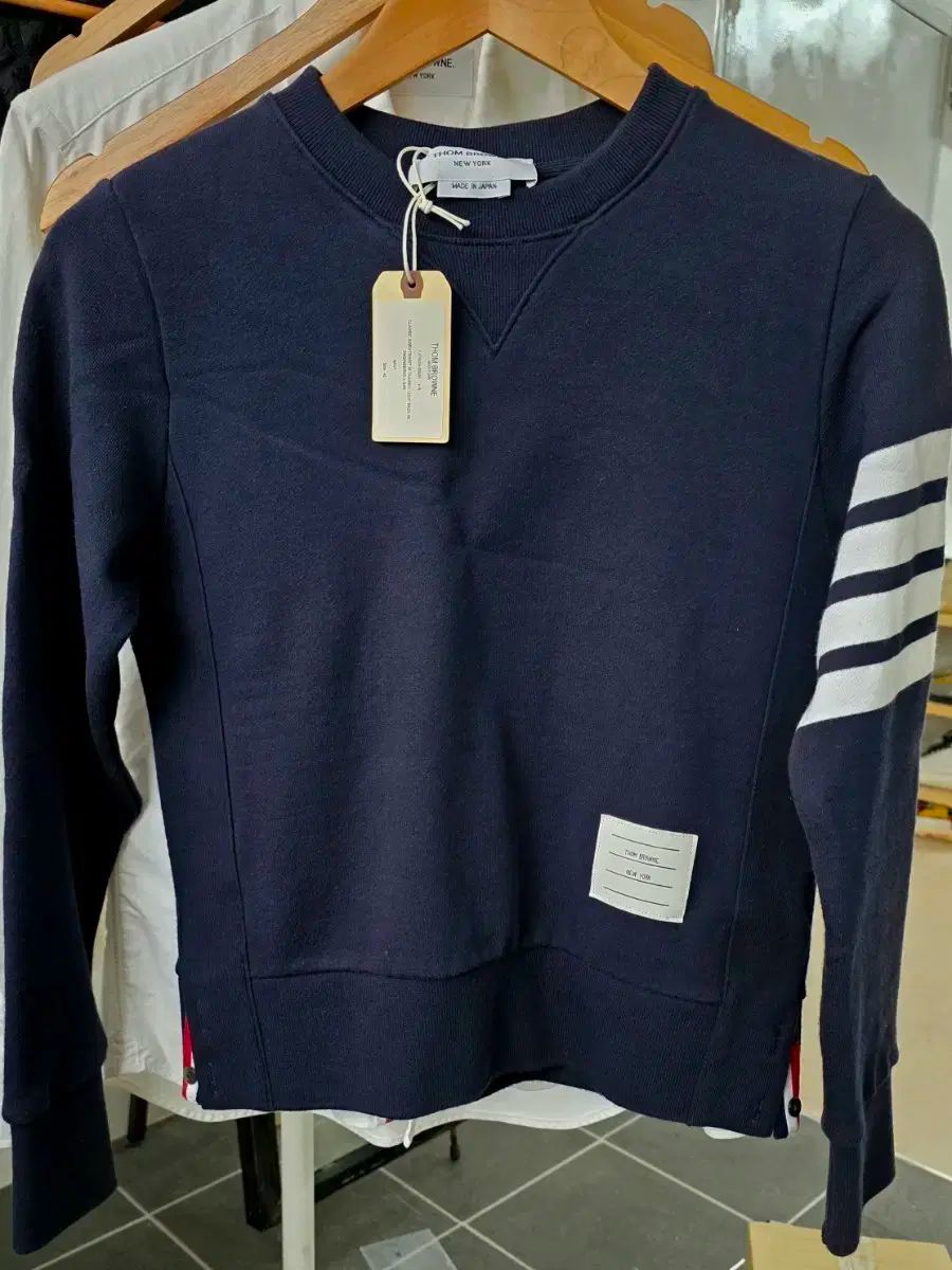トム ブラウン ネイビー 斜めボーダー スウェット ほぼ