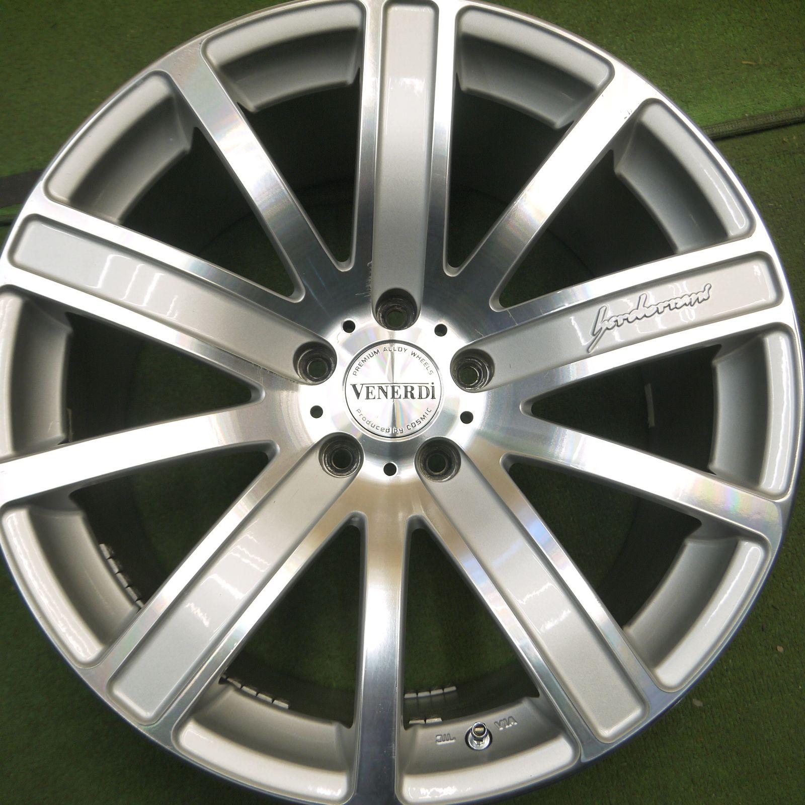 送料無料*4本価格☆VENERDi COSMIC CL-310 19インチ ヴェネルディ 