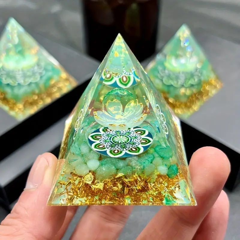 新品・未使用✨ヤングリビング　アロマラックスディフューザー　ピラミッド型 ピラミッド型アロマディフューザー