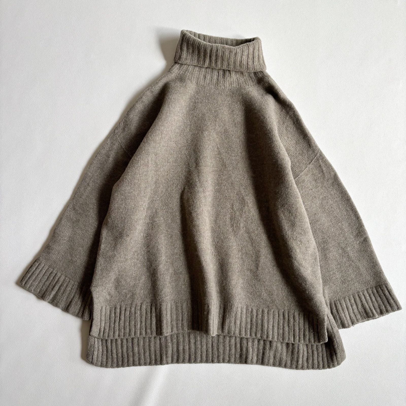 ウィムガゼットWhim Gazette＊カシミヤミックス タートルネックニット