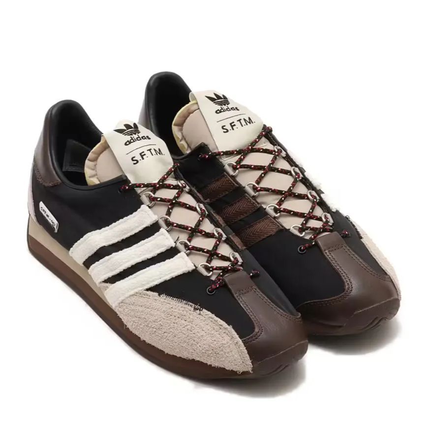 adidas COUNTRY OG SFTM CBLACK/CWHITE/WONBEI