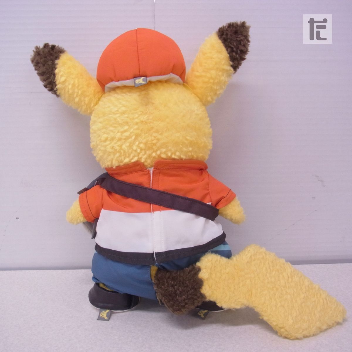 ポケモンセンター Pikachu's Closet ピカチュウ ぬいぐるみ+主人公