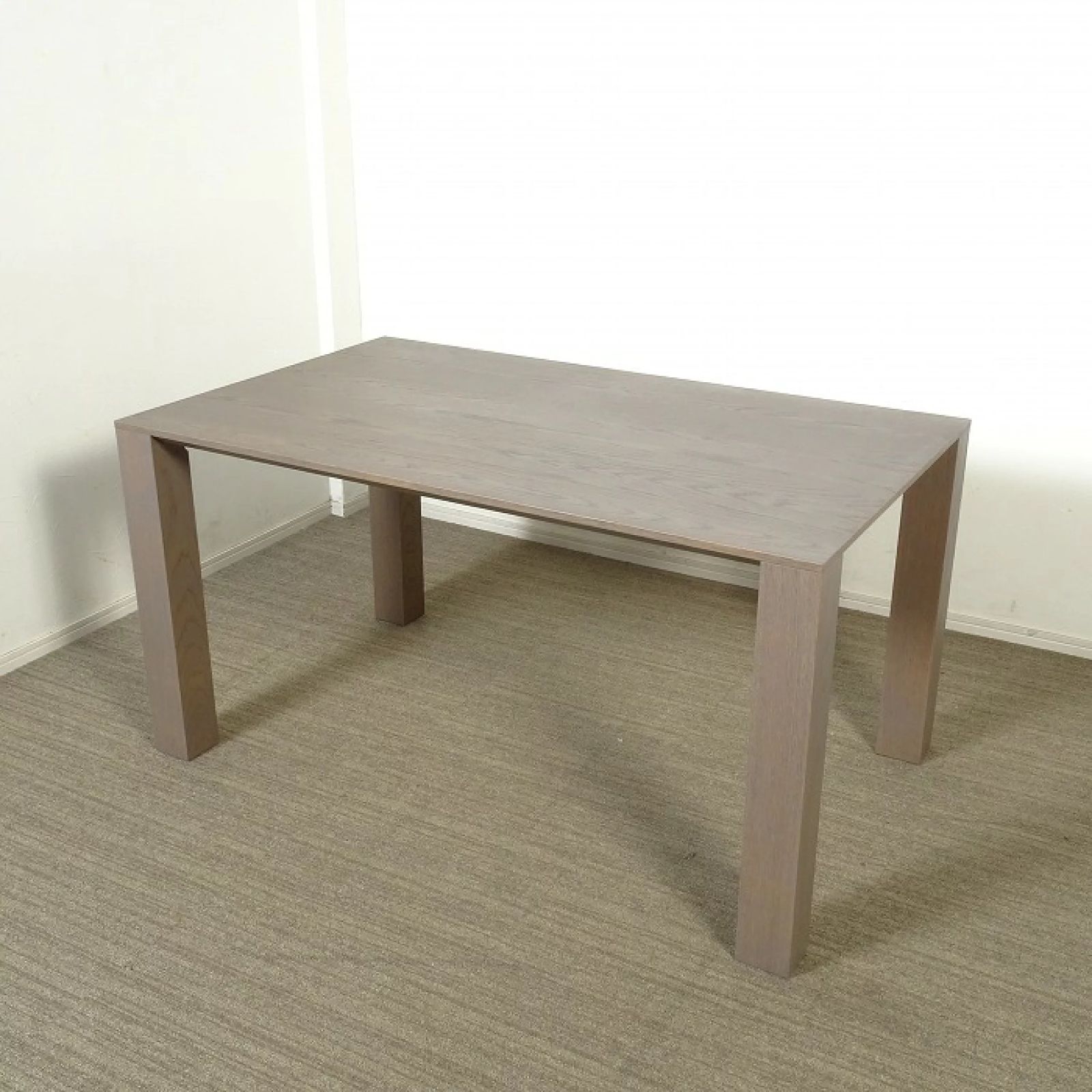 ■展示品■arflex/アルフレックス■AURORA/アウロラ■ブラックウォールナット■モダン■ダイニングテーブル■24万■ssx66a ◾︎SELUNO◾︎ 展示良品arflex アルフレックス AURORA アウロラ