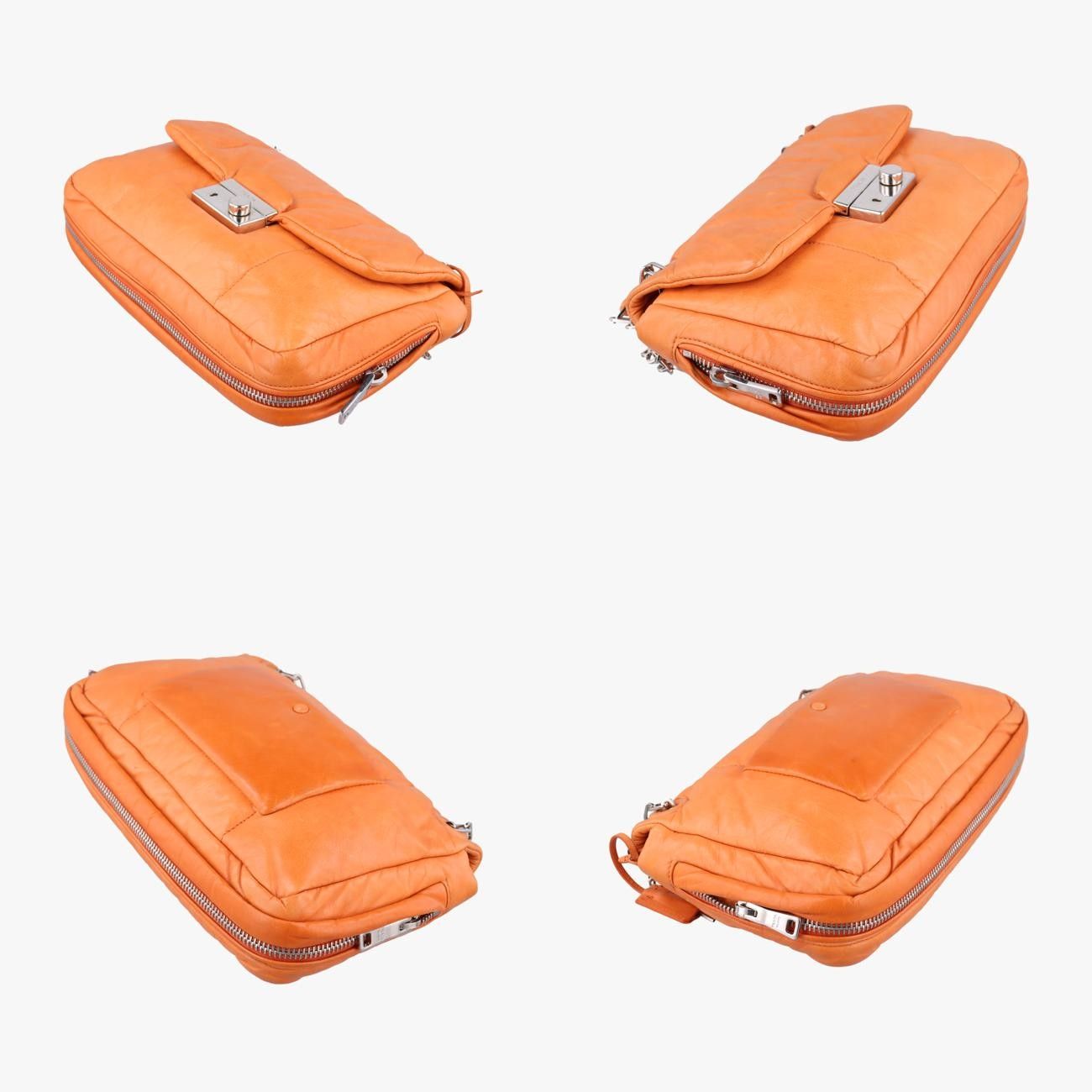 フラップ オレンジ